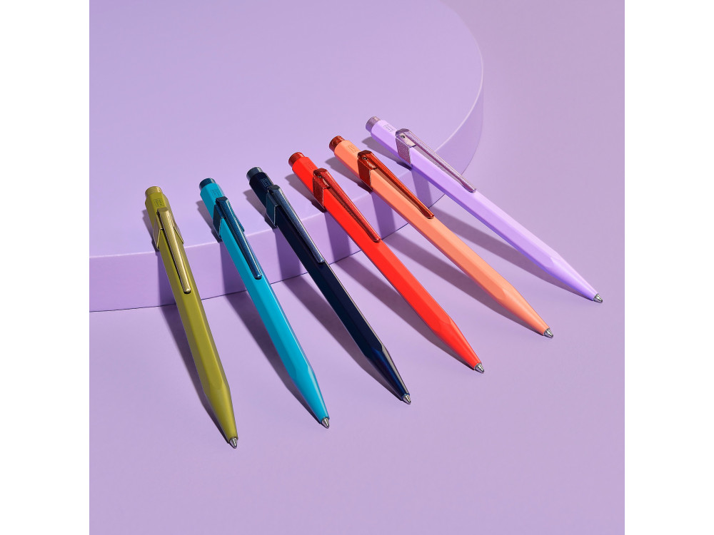 849 Claim Your Style ballpoint pen with case - Caran d'Ache - Tangerine