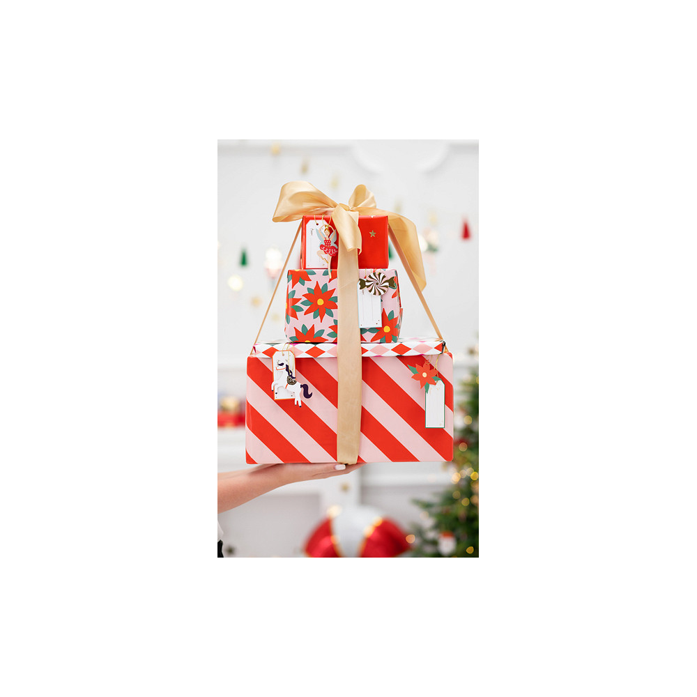 Gifts tags with string, Santa Claus - 12 pcs