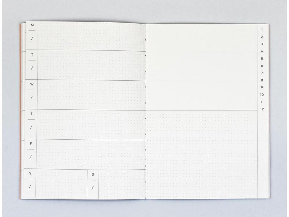 Weekly planner Inky no. 2, A5 - The Completist. - 90 g/m2