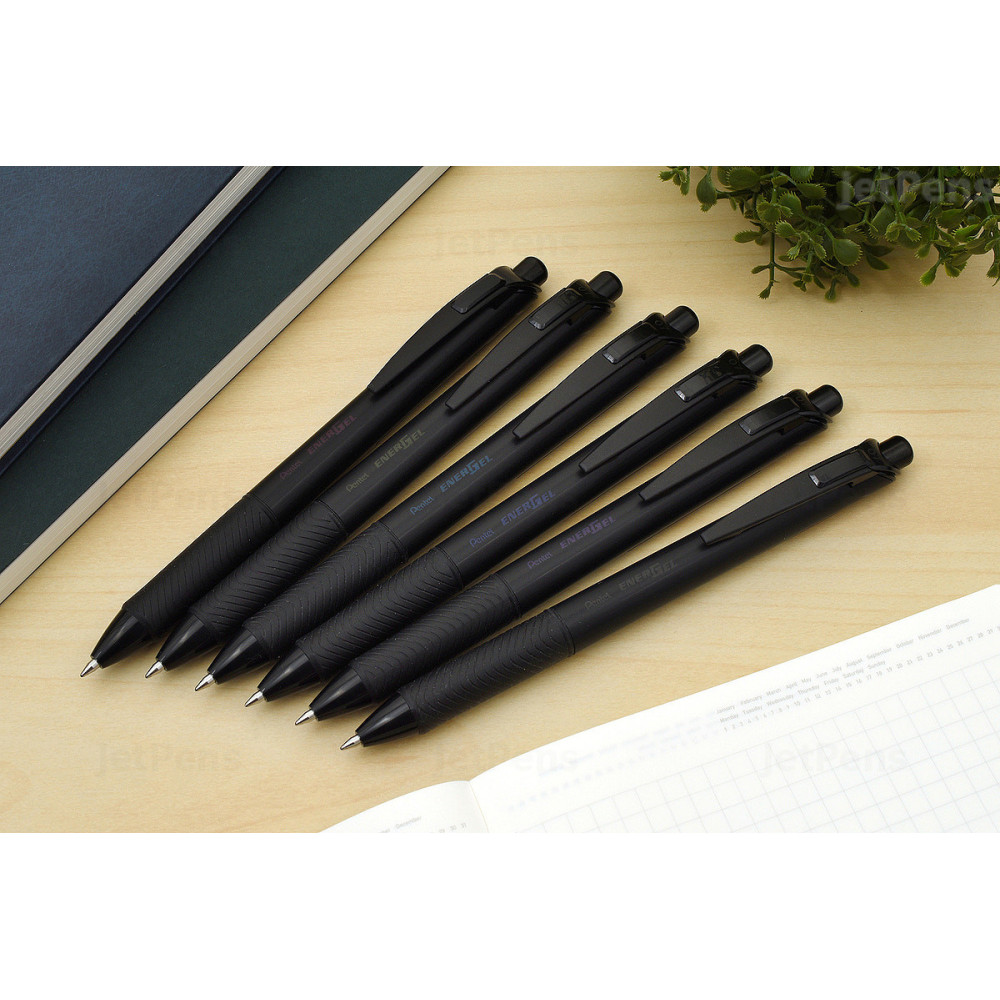 Ballpoint pen EnerGel - Pentel - crimson-black, 0,7 mm