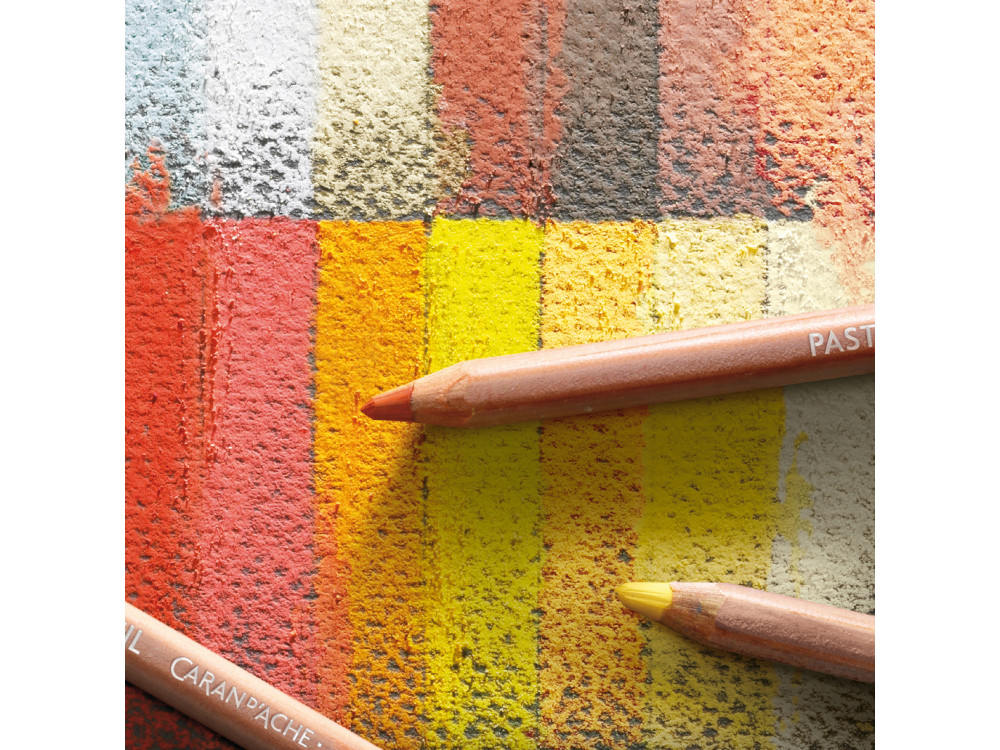 Pastela sucha w kredce Pastel Pencil - Caran d'Ache - 046, Cassel Earth