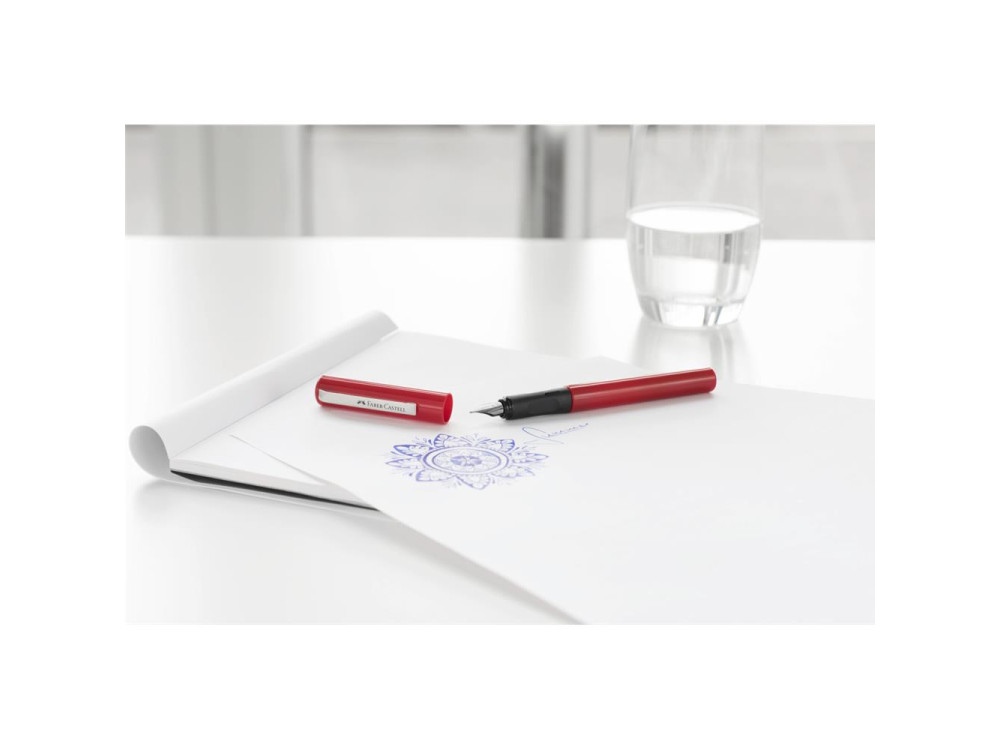 Szkolne pióro wieczne z wkładami - Faber-Castell - czerwone, M