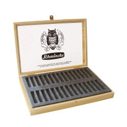 Wooden box for 30 Finest...