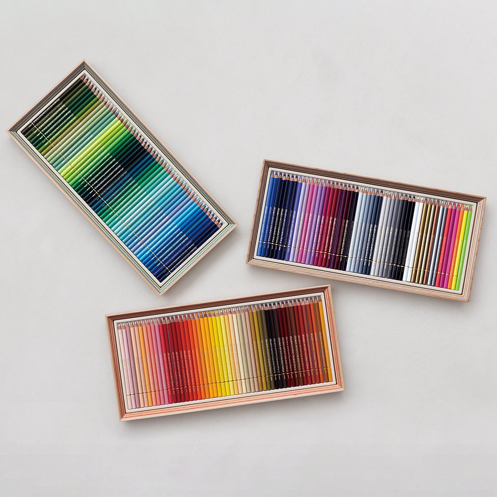 Holbein Artist Colored Pencil 150 Colors Set Wooden Box OP946