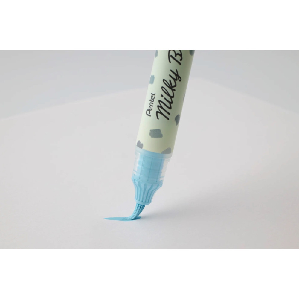 Milky Brush calligraphy pen - Pentel - light blue