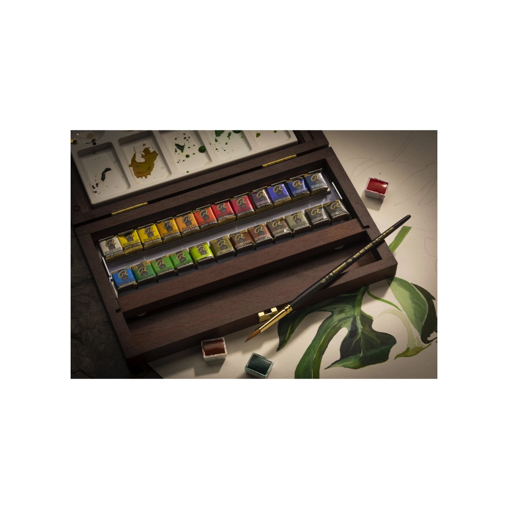 Set of Watercolour paints pans in wooden box Traditional - Rembrandt - 24 colors