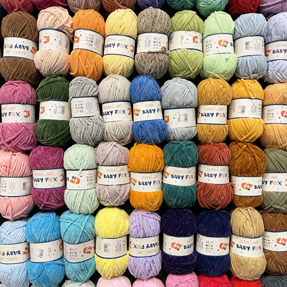 Baby Fox polyester knitting yarn - Luna Art - 19, 100 g, 120 m