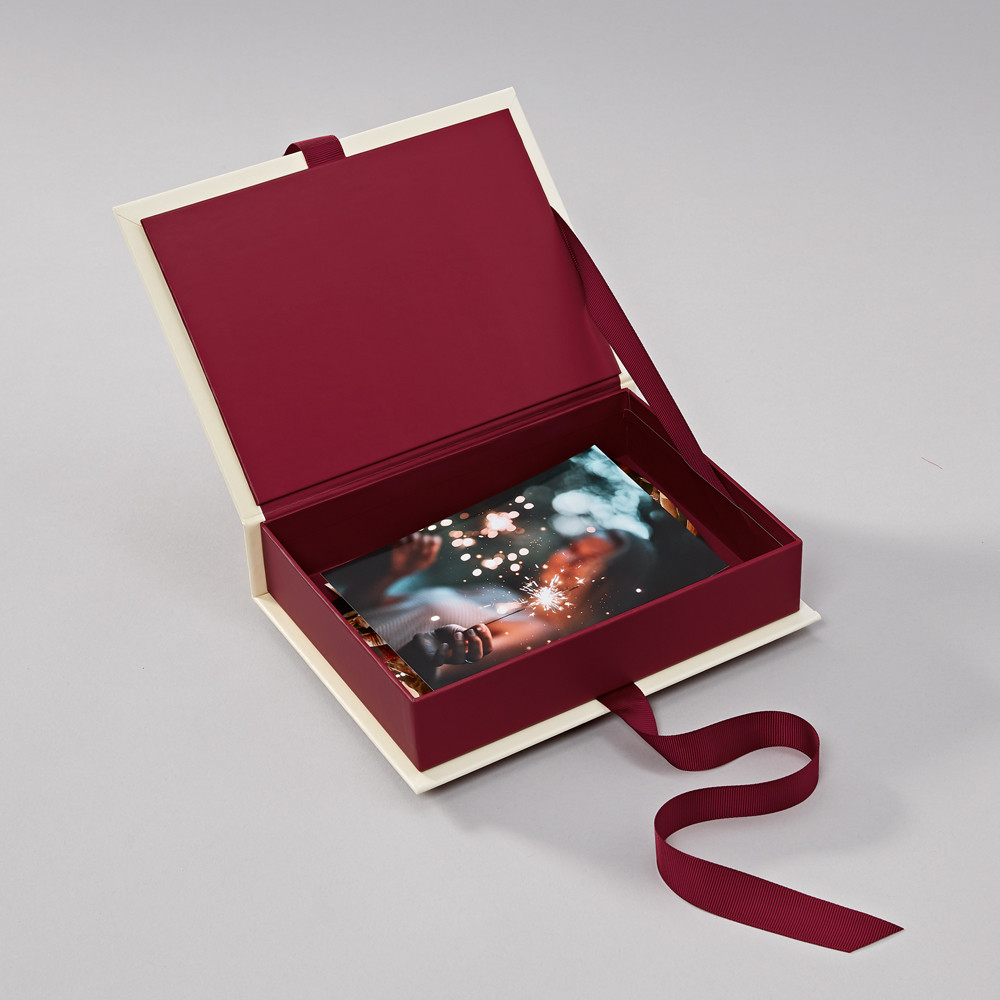 Photobox with cover - Semikolon - Burgundy, 20,7 x 15,3 x 4,7 cm