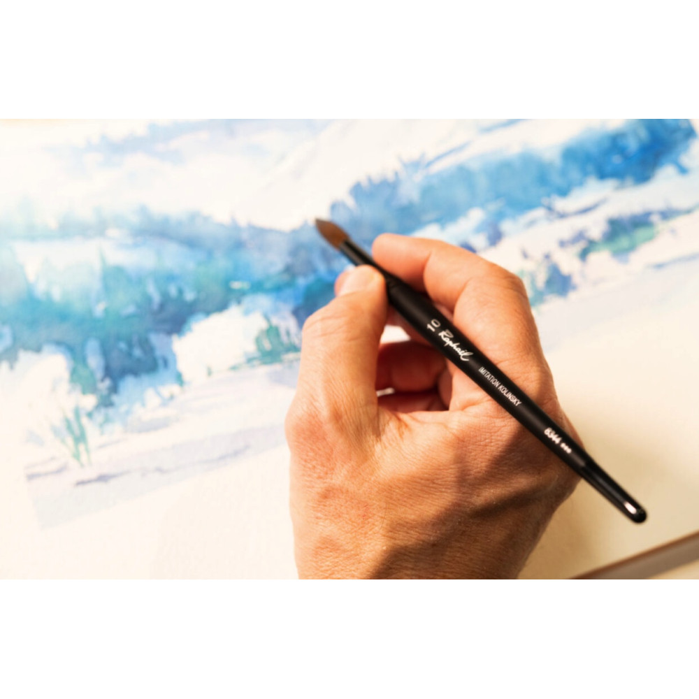 Curved round, synthetic bristles, Stradivarius brush, 8342 series - Raphael - no. 4