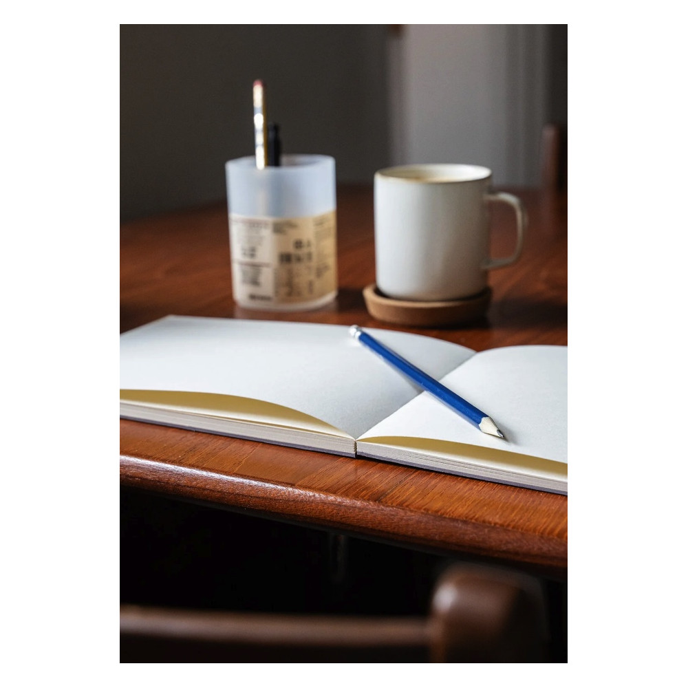 Plain Tangelo sketchbook 15,5 x 22,2 cm - pith - Chartreuse