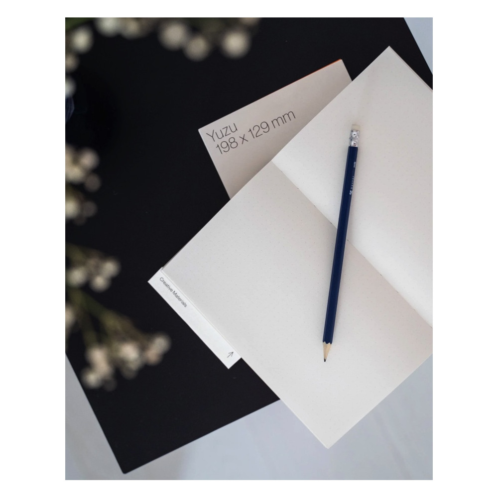 Dotted Yuzu notebook 12,9 x 19,8 cm - pith - Chalk