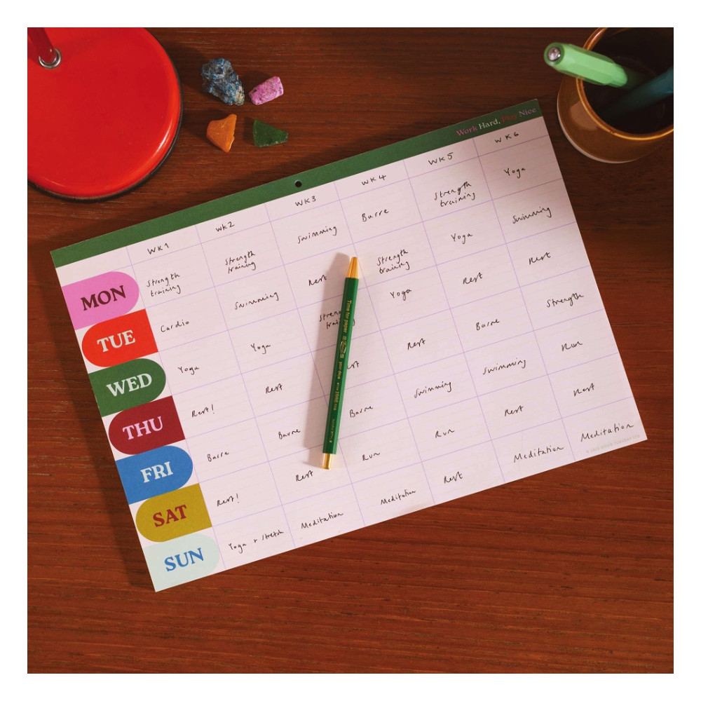 Planner tygodniowo-miesięczny biurkowy Work Hard Play Nice A4 - Good Tuesday