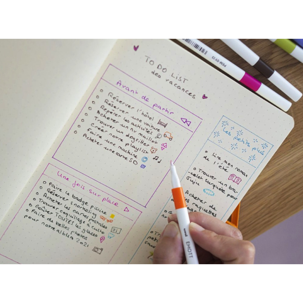 Set of Emott fineliners - Uni - 0,4 mm 40 pcs.