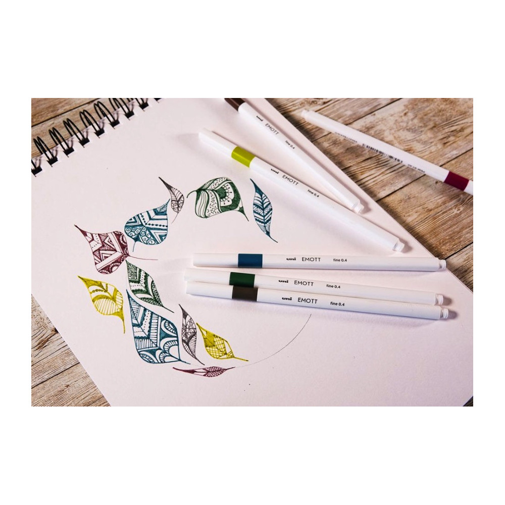 Set of Emott fineliners - Uni - 0,4 mm 40 pcs.