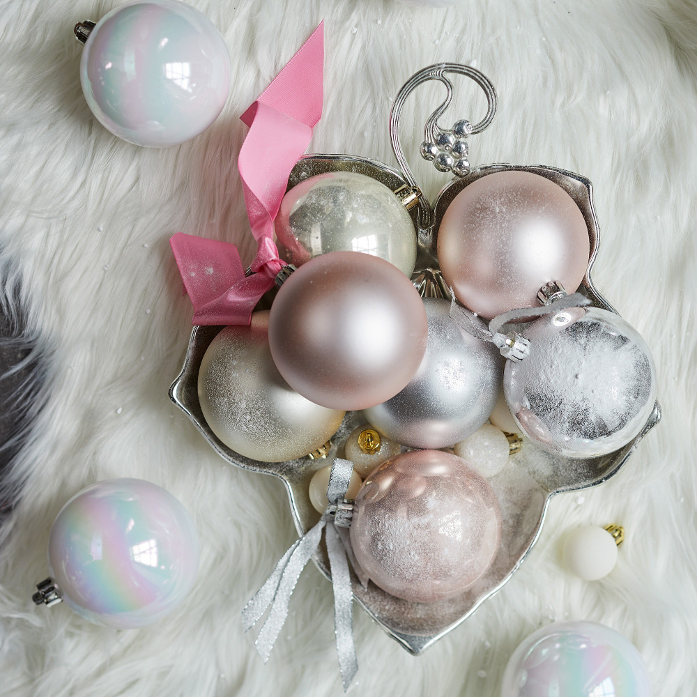 Shatterproof baubles - light pink 6 cm 12 pcs.
