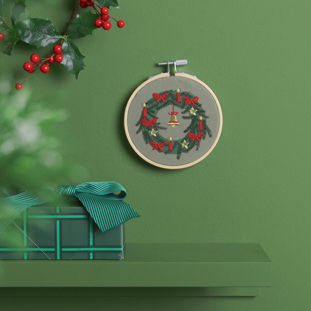 Embroidery Kit  - Rico Design - Christmas Wreath