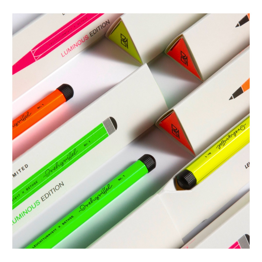 Ballpoint pen Drehgriffel Nr. 1 Luminous Limited Edition - Leuchtturm1917 - Green