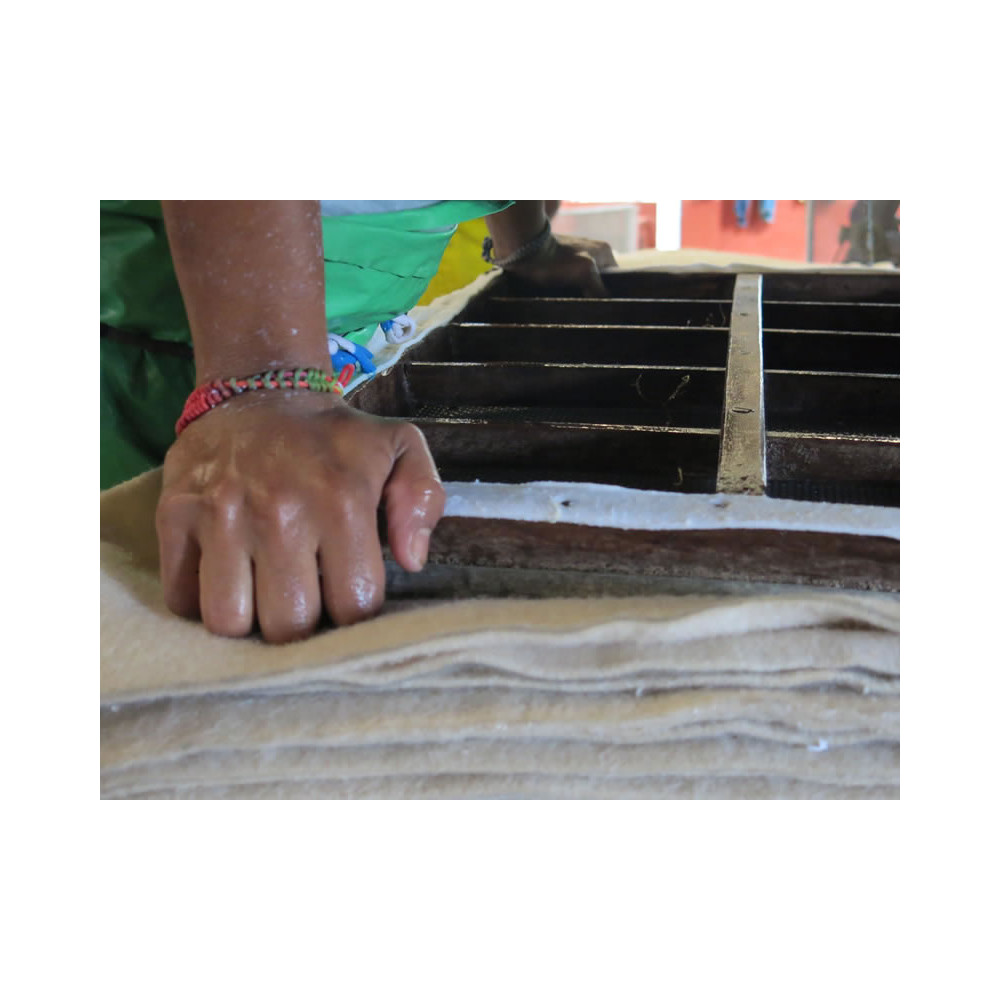 Sketchbook 100% cotton 210 g - Khadi Papers - Smooth 13 x 16 cm 16 sheets
