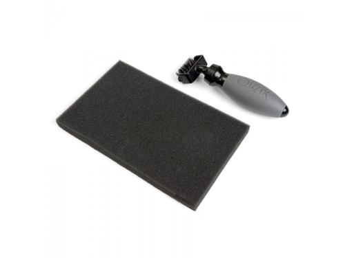 Sizzix Accessory - Die Brush & Foam Pad for Wafer-Thin Dies