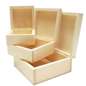 Pack of 10x 8mm wooden cubes